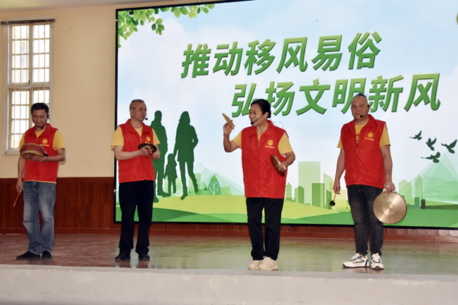 富川瑤族自治縣文化展演。