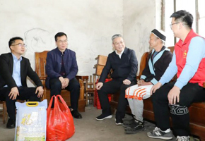 走訪慰問脫貧農(nóng)戶