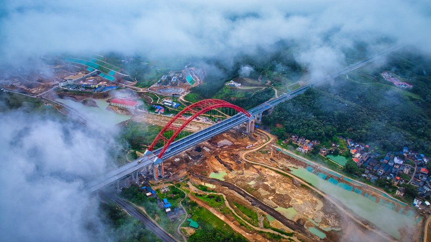 平陸運河舊州特大橋,橋下為平陸運河施工現(xiàn)場