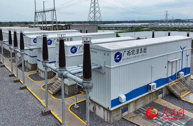 防城港海上風(fēng)電示范項(xiàng)目陸上開關(guān)站。人民網(wǎng) 雷琦竣攝