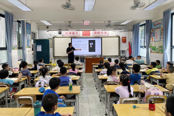 白蟻知識(shí)科普課堂現(xiàn)場(chǎng)。