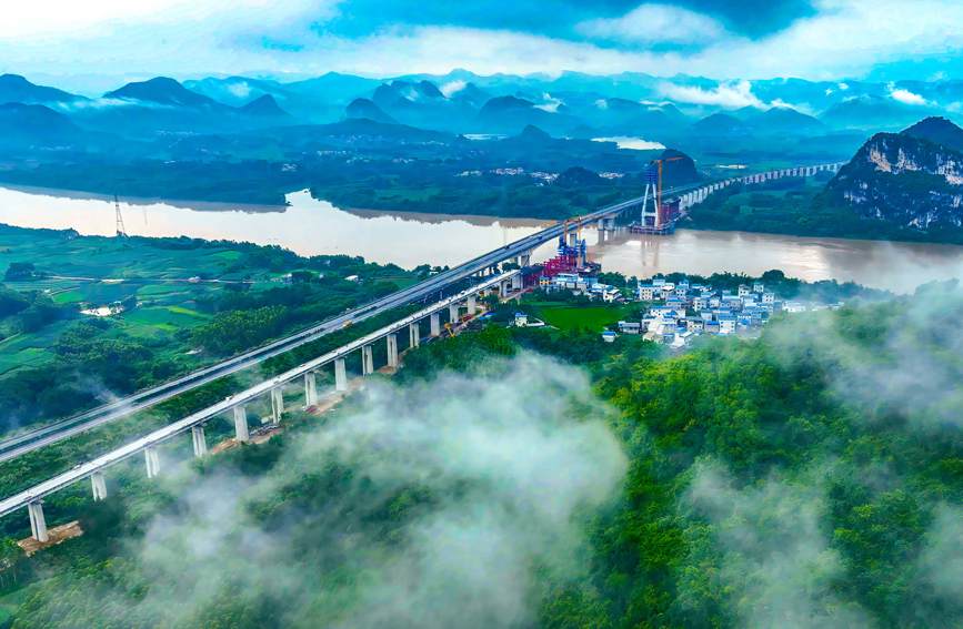 柳梧鐵路盤龍柳江特大橋