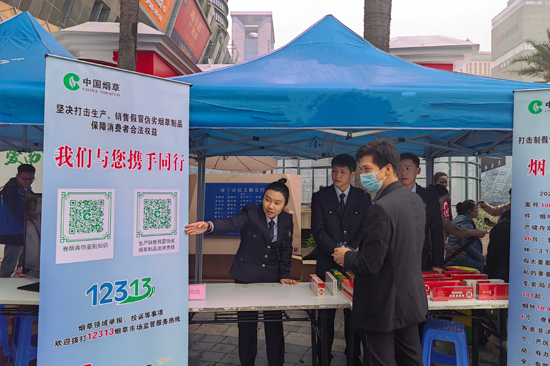 普法進(jìn)社區(qū) 韓怡 攝