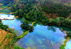 右江區(qū)福祿河疊水瀑布景區(qū)