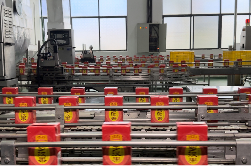 王老吉臻飲羅漢果飲料生產(chǎn)線(xiàn)。廣西至臻投資有限公司供圖