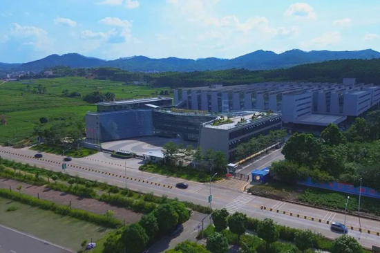 繁忙的物流交通成為橫州市茉莉花（茶）產(chǎn)業(yè)發(fā)展的生動剪影。