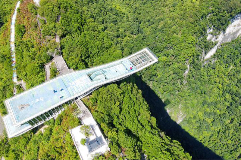 大石圍天坑云海天舟。何善權(quán)攝