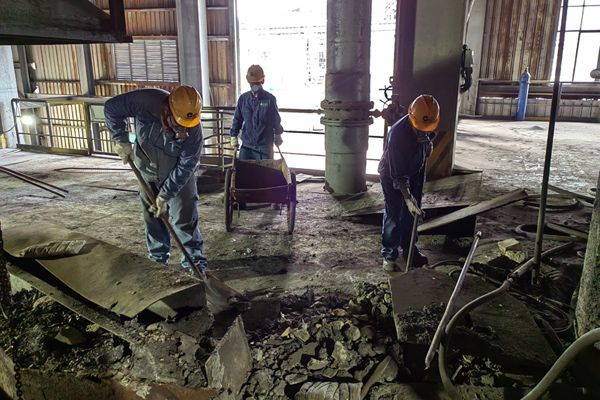 開展物料回收。來冶公司供圖