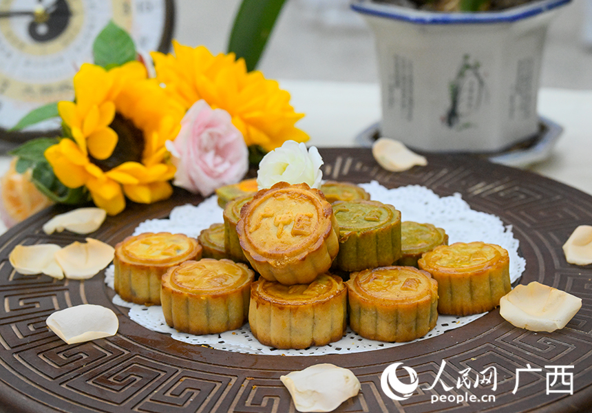 中醫(yī)藥膳作品展示。人民網(wǎng) 雷琦竣攝