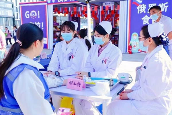 義診現(xiàn)場(chǎng)。主辦方供圖