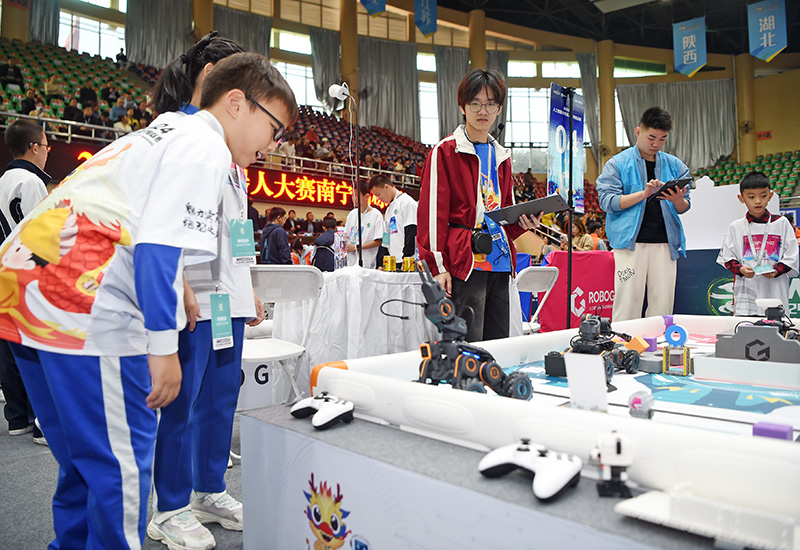 選手比賽中。黃日強(qiáng)攝