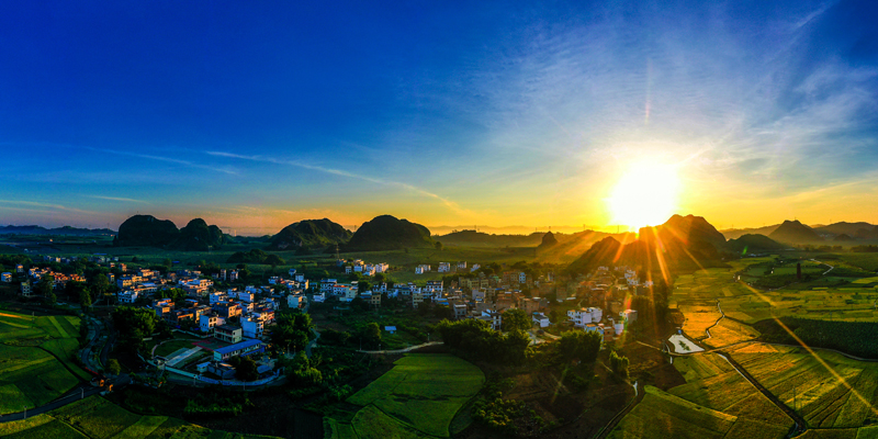 晨曦中的和美鄉(xiāng)村。祥周鎮(zhèn)人民政府供圖