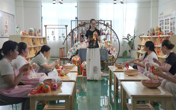 “零工”就業(yè)者崗前培訓(xùn)。靖西市委組織部供圖