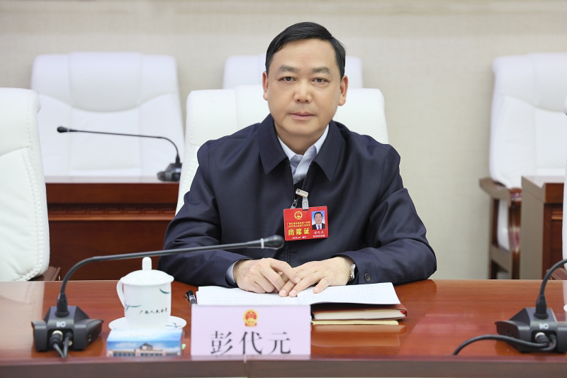 廣西人大代表、賀州市市長(zhǎng)彭代元。賀州市委宣傳部供圖