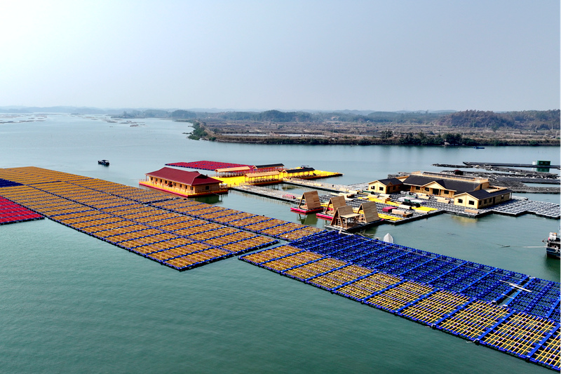 正在建設(shè)中的海上集散中心。趙冠雄攝