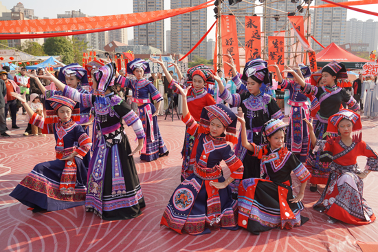 壯族舞快閃表演