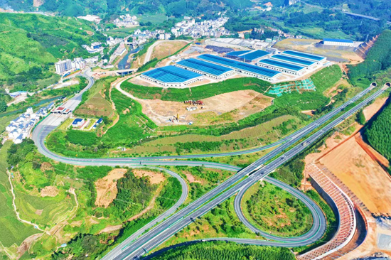 凌云綠色高端家居產(chǎn)業(yè)園初現(xiàn)雛形