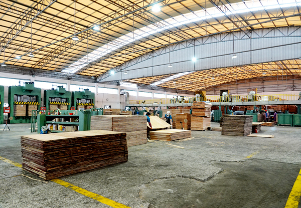 車間生產(chǎn)現(xiàn)場(chǎng)