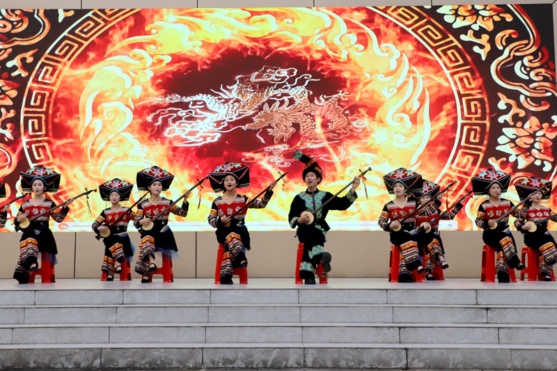 文藝表演。