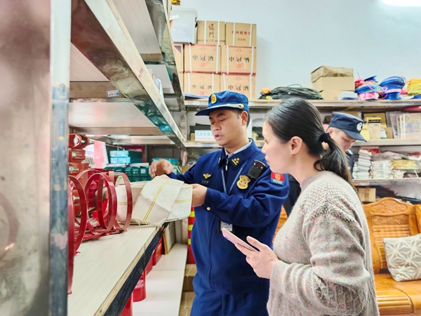 西林縣多部門聯(lián)合開展“3·15”消防產(chǎn)品專項檢查