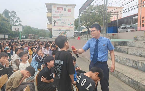 法治教育課現(xiàn)場(chǎng)