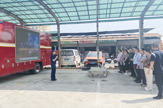 走進企業(yè)開展消防知識培訓