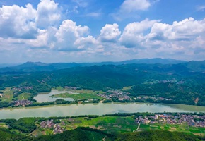 古道村：玉帶繞青山 風景如畫卷