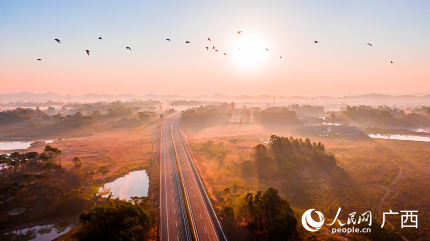 G59呼和浩特至北海高速公路桂平至北海段