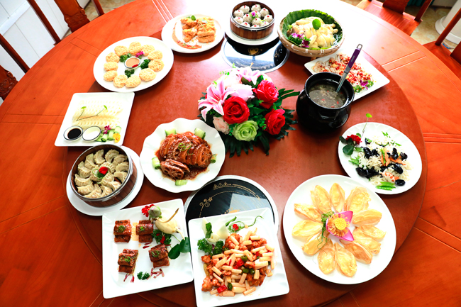 全藕宴。蘭德波攝