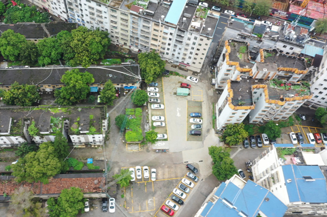 靈峰藥業(yè)小區(qū)全景航拍。藍(lán)淑嫻攝