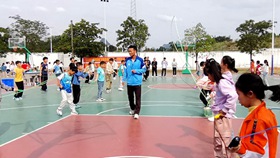 山海情燃體育夢(mèng) 信宜教師梁春林忻城支教結(jié)碩果