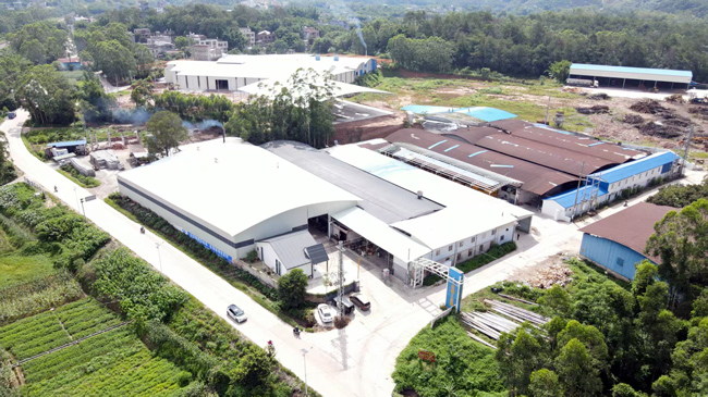 容縣十里鎮(zhèn)工業(yè)園航拍。