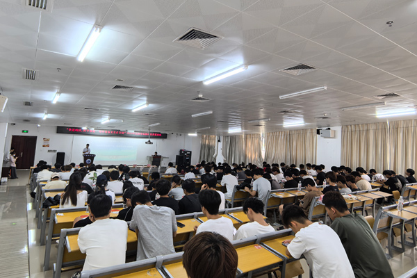 活動(dòng)現(xiàn)場(chǎng)。陳新攝