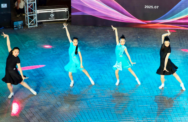 舞蹈技巧展示。