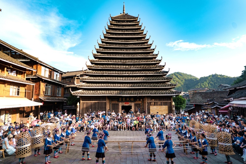 國家AAAAA級旅游景區(qū)——三江程陽八寨，正在繪就一幅“產業(yè)興、百姓富、鄉(xiāng)村美”的新圖景。廣旅集團供圖