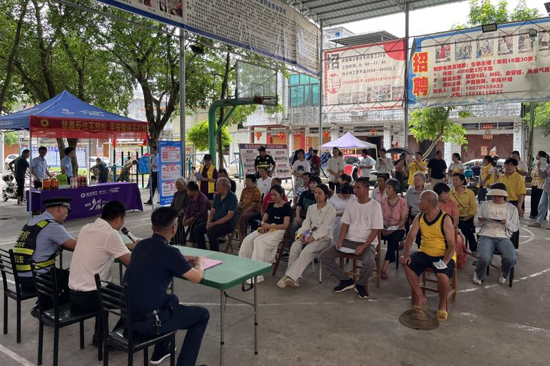 武陵鎮(zhèn)開展法治宣傳