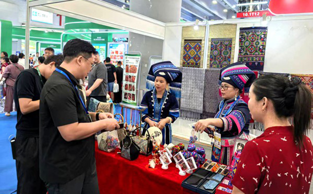 忻城特色產(chǎn)品亮相廣州消費(fèi)幫扶展覽會(huì)