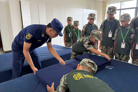 消防站開(kāi)放日活動(dòng)現(xiàn)場(chǎng)