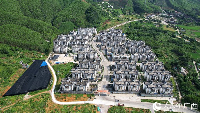 行進(jìn)中國(guó)丨文旅“熱”帶動(dòng)新居“暖”