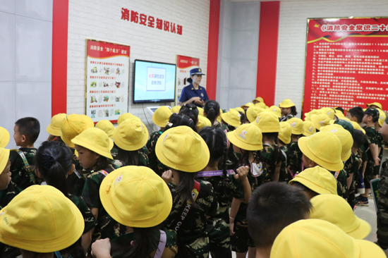 參觀科普教育館