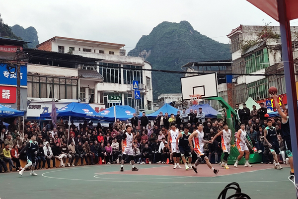籃球比賽。李穗君攝