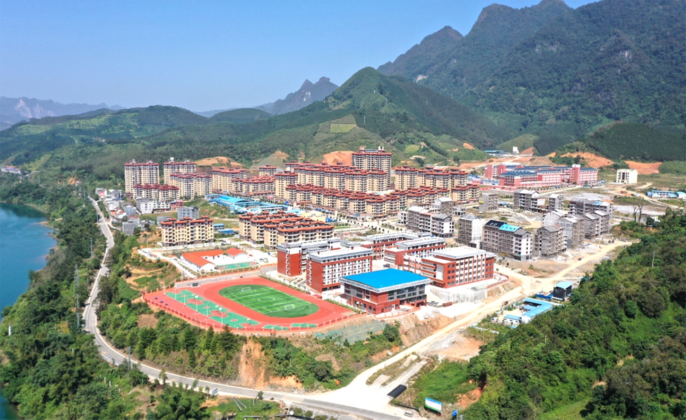 天峨縣積極構(gòu)建互嵌式社會結(jié)構(gòu)和社會環(huán)境