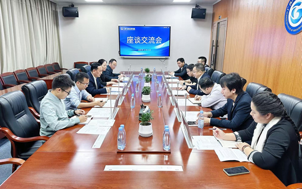 座談交流會(huì)。廣西開(kāi)放大學(xué)（廣西信息職業(yè)技術(shù)學(xué)院）供圖