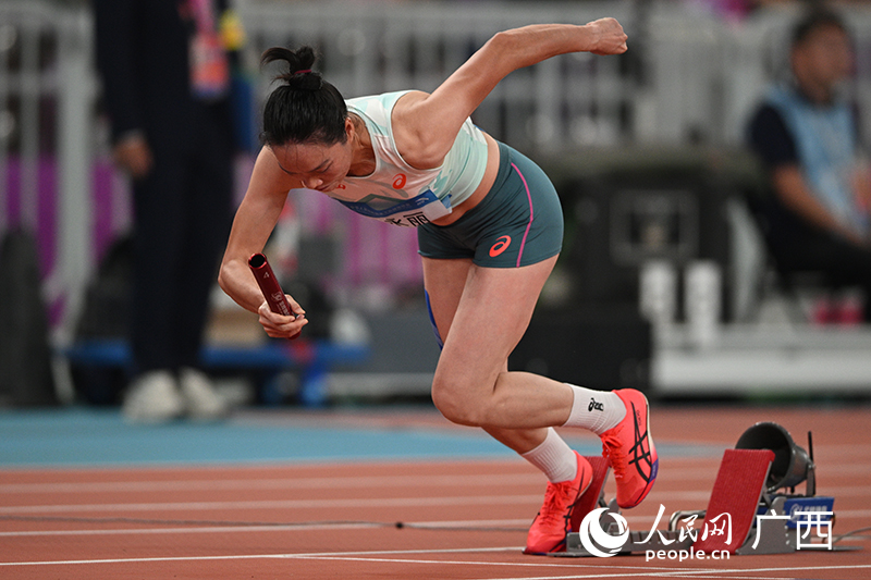 韋永麗起跑瞬間，人民網(wǎng) 雷琦竣攝