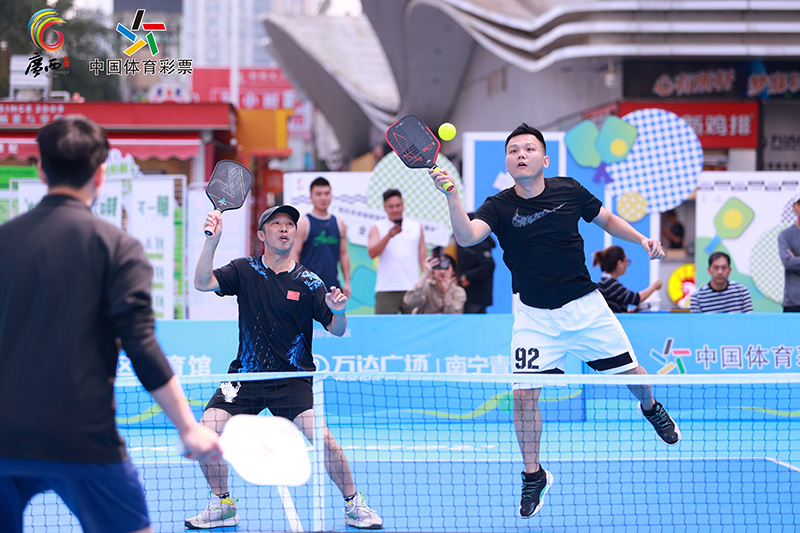 參賽選手展示拼搏風采。廣西體育局供圖