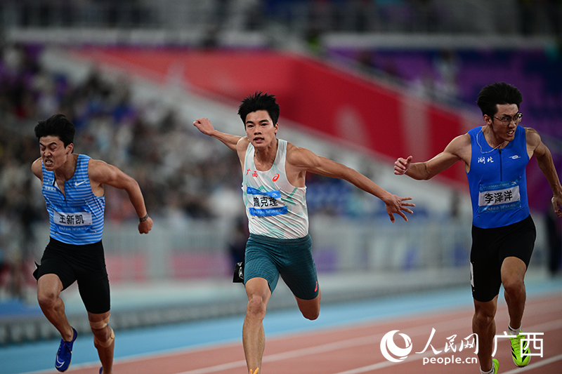 曾克理沖線瞬間。人民網 雷琦竣攝