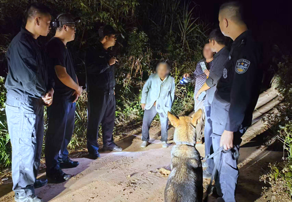 成功找到失聯(lián)老人。許玉榮攝