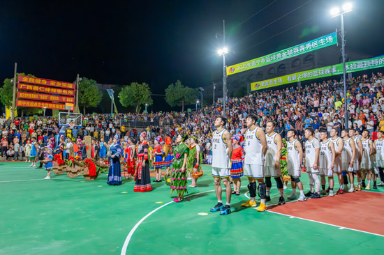 開賽儀式現(xiàn)場(chǎng)。李嘉瑋攝