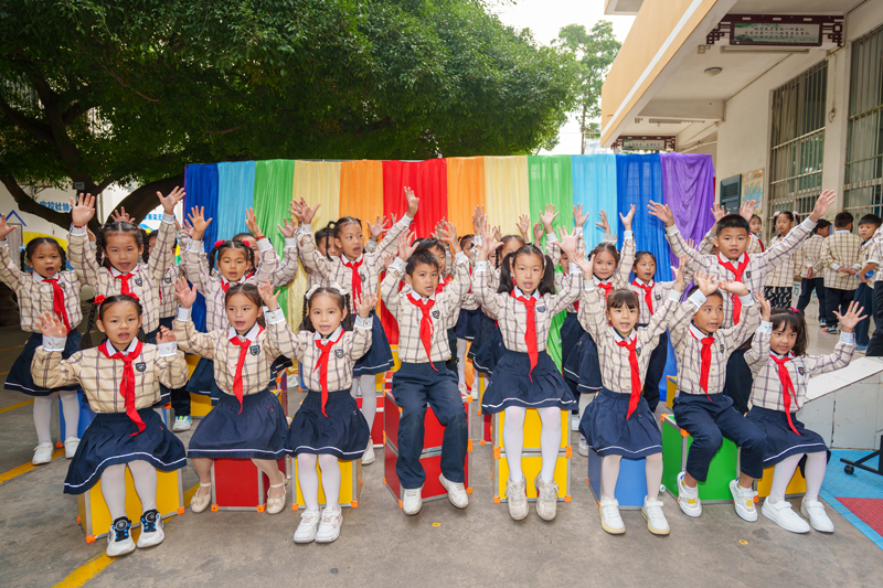 學(xué)校音樂社團進行小組唱。學(xué)校供圖