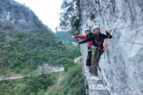 火賣村飛虎洞飛拉達(dá)。樂業(yè)縣委宣傳部供圖